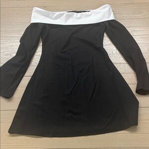 Commense Black and White Off-Shoulder Long Sleeve Dress